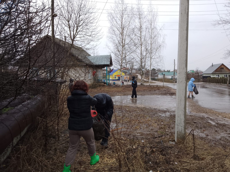 ПЕРВЫЙ СУББОТНИК. ПЕРВЫЙ СУББОТНИК.